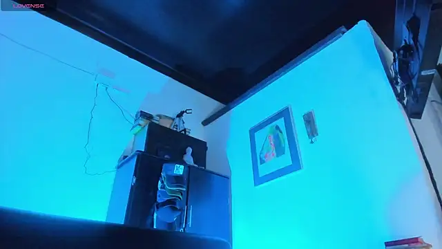 Snapshot of CamiloGray_ chatting on October 21, 2025, 2:05 pm CamiloGray online show from October 21, 2025, 2:05 pm