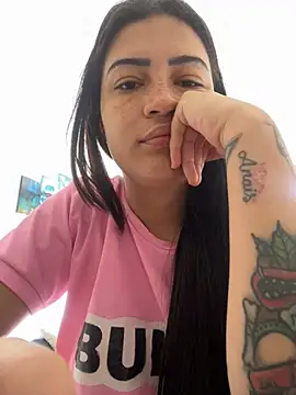 Snapshot of cutesarah_ chatting on January 4, 2025, 7:02 pm cutesarah  online show from January 4, 2025, 7:02 pm