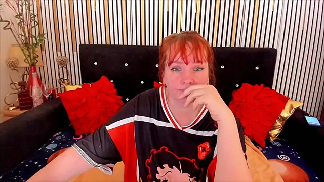 SinFulTitsDD online show from February 17, 2026, 1:19 pm