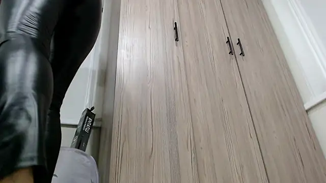 increible della online show from February 21, 2026, 8:22 pm