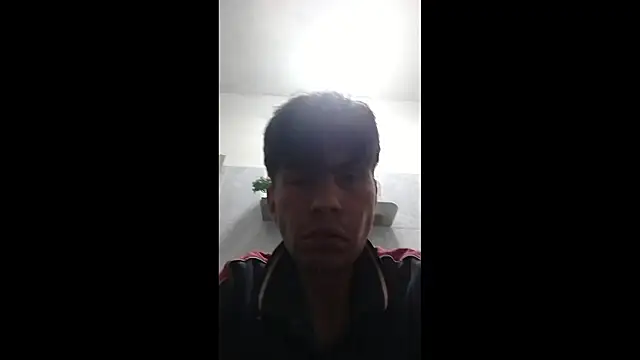 Luisoon001 online show from November 10, 2025, 7:13 am