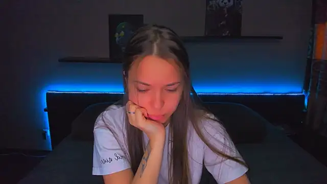 Snapshot of AlexaBarkley chatting on March 27, 2026, 1:03 am AlexaBarkley online show from March 27, 2026, 1:03 am