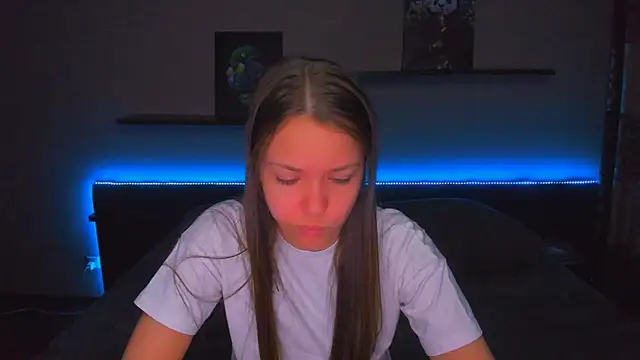 Snapshot of AlexaBarkley chatting on February 24, 2026, 12:33 am AlexaBarkley online show from February 24, 2026, 12:33 am