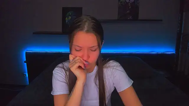 Snapshot of AlexaBarkley chatting on February 20, 2026, 12:29 am AlexaBarkley online show from February 20, 2026, 12:29 am