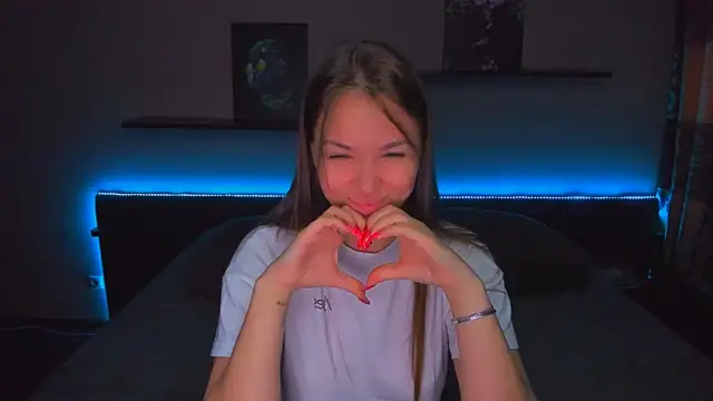 Snapshot of AlexaBarkley chatting on April 6, 2026, 12:39 am AlexaBarkley online show from April 6, 2026, 12:39 am