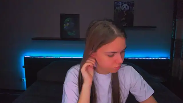 Snapshot of AlexaBarkley chatting on March 4, 2026, 12:29 am AlexaBarkley online show from March 4, 2026, 12:29 am