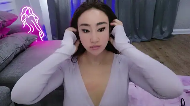 Snapshot of AsianQueens chatting on March 21, 2026, 8:41 am AsianQueens online show from March 21, 2026, 8:41 am
