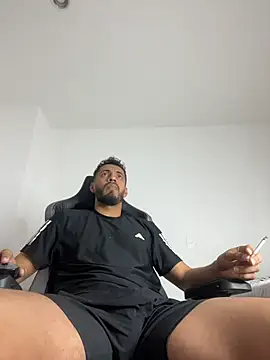 steven smith05 online show from December 16, 2025, 11:14 am