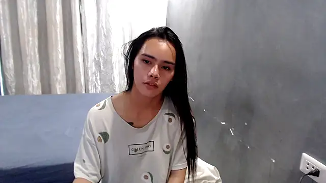 Snapshot of shecutie69 chatting on May 2, 2026, 1:00 am shecutie69 online show from May 2, 2026, 1:00 am