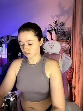 sweetest pie online show from November 1, 2025, 7:30 pm