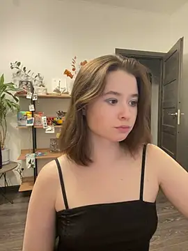 Snapshot of sweetest_pie chatting on January 25, 2025, 5:30 pm sweetest pie online show from January 25, 2025, 5:30 pm