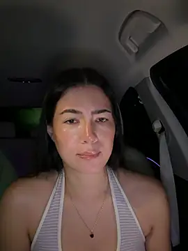 clairewntr online show from February 5, 2026, 8:26 pm