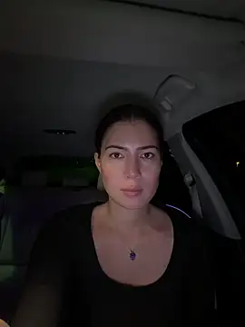 clairewntr online show from November 17, 2025, 7:51 pm