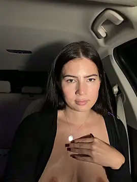 clairewntr online show from October 30, 2025, 7:33 pm