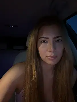 clairewntr online show from July 4, 2026, 8:24 pm