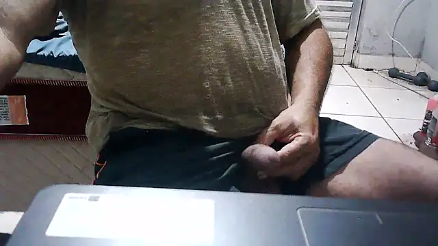 Snapshot of eduar570 chatting on December 20, 2025, 7:00 am eduar570 online show from December 20, 2025, 7:00 am