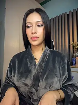 Jasmine Elcock online show from July 2, 2026, 9:32 pm