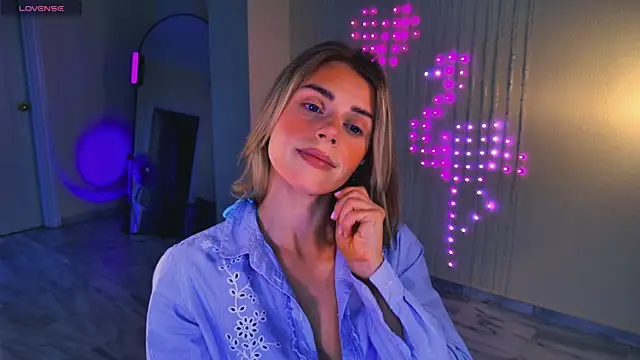 Arielle  03 online show from August 2, 2026, 1:04 am