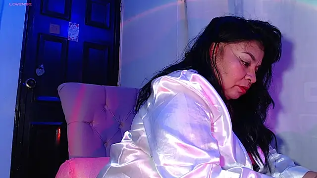 Snapshot of karlablue_ chatting on October 1, 2025, 12:49 am karlablue  online show from October 1, 2025, 12:49 am