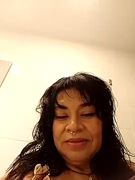 Snapshot of karlablue_ chatting on February 21, 2025, 2:39 am karlablue  online show from February 21, 2025, 2:39 am