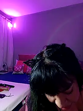 karlablue  online show from April 16, 2026, 12:22 am