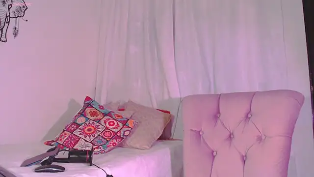 Snapshot of karlablue_ chatting on September 10, 2025, 12:31 am karlablue  online show from September 10, 2025, 12:31 am