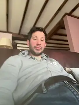 Snapshot of Taxidriver1988 chatting on February 19, 2026, 12:35 pm Taxidriver1988 online show from February 19, 2026, 12:35 pm