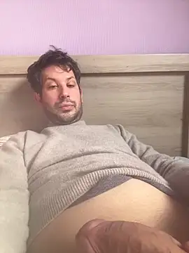 Snapshot of Taxidriver1988 chatting on March 9, 2026, 2:09 pm Taxidriver1988 online show from March 9, 2026, 2:09 pm