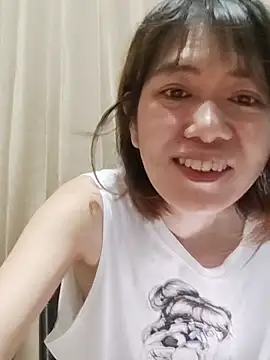 Little suzy5 online show from February 25, 2025, 8:32 pm