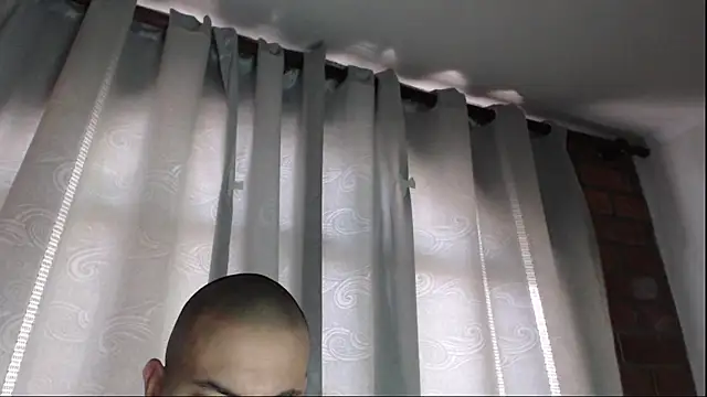 Snapshot of Armando_2002 chatting on September 24, 2025, 4:24 pm Armando 2002 online show from September 24, 2025, 4:24 pm