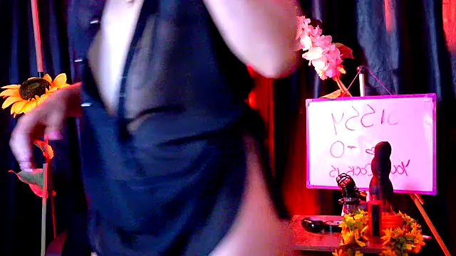 Snapshot of MistressSlut1 chatting on April 2, 2026, 11:28 am MistressSlut1 online show from April 2, 2026, 11:28 am