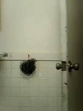 Snapshot of MyNameBrian@xh chatting on December 10, 2024, 9:00 pm MyNameBrianxh online show from December 10, 2024, 9:00 pm