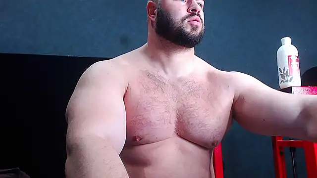 Snapshot of muscularjohnforuX chatting on May 10, 2026, 7:45 am muscularjohnforuX online show from May 10, 2026, 7:45 am
