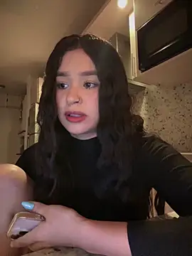 Snapshot of bella_parisi chatting on January 18, 2025, 4:37 am bella parisi online show from January 18, 2025, 4:37 am