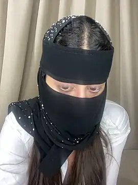 Snapshot of arabiaAna chatting on May 12, 2026, 12:30 am arabiaAna online show from May 12, 2026, 12:30 am