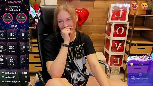 Snapshot of _fiona_Love chatting on March 11, 2025, 1:16 am  fiona Love online show from March 11, 2025, 1:16 am