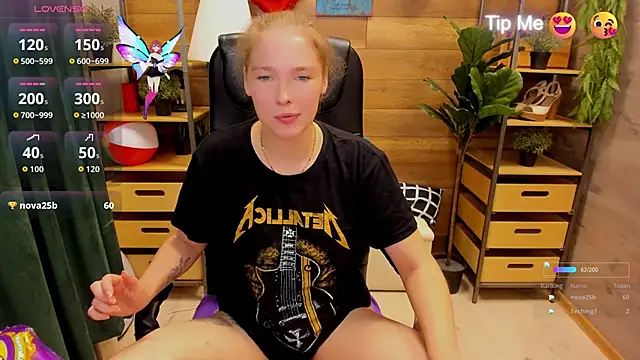 Snapshot of _fiona_Love chatting on October 6, 2025, 9:04 pm  fiona Love online show from October 6, 2025, 9:04 pm