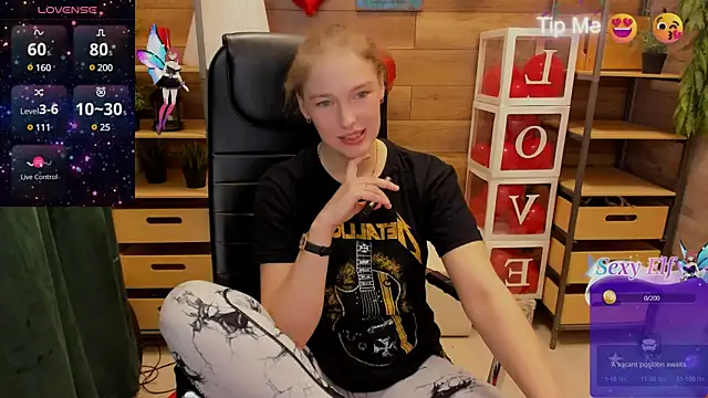 Snapshot of _fiona_Love chatting on March 15, 2025, 9:49 pm  fiona Love online show from March 15, 2025, 9:49 pm