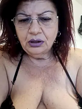 Snapshot of CALDA-AKIRA chatting on October 21, 2025, 8:58 am CALDA-AKIRA online show from October 21, 2025, 8:58 am