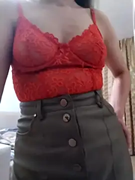 baby sweet girl  online show from February 19, 2026, 10:51 pm