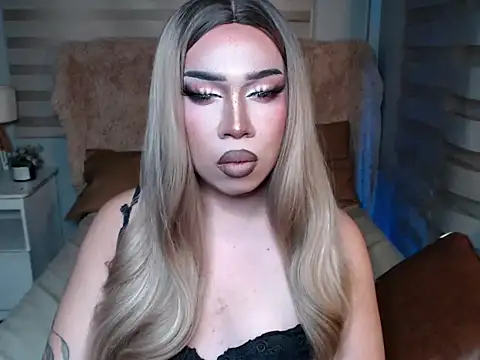 RebecaNextToYou online show from November 23, 2025, 11:42 am