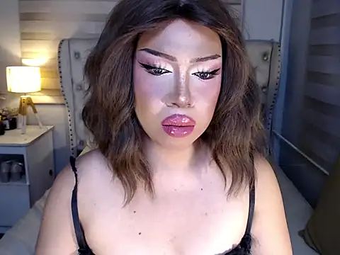 RebecaNextToYou online show from April 8, 2026, 11:55 am