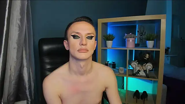 Cristal Connors online show from December 22, 2024, 8:47 pm