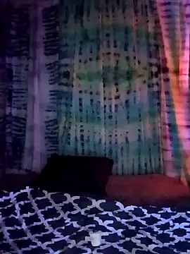 Snapshot of Cokk-N-Sczuckyr chatting on January 26, 2025, 8:25 am Cokk-N-Sczuckyr online show from January 26, 2025, 8:25 am