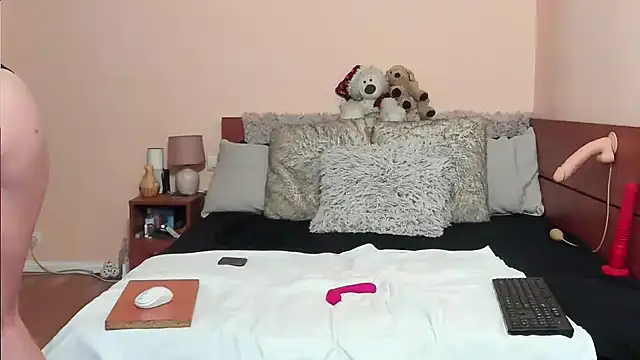 Snapshot of ruslana7 chatting on February 11, 2025, 11:42 am ruslana7 online show from February 11, 2025, 11:42 am