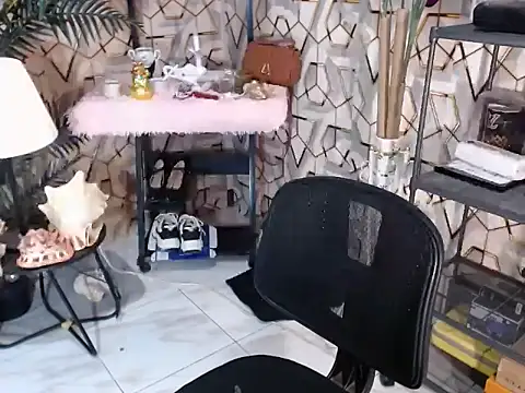 AsianTrixxx online show from January 13, 2026, 5:55 am