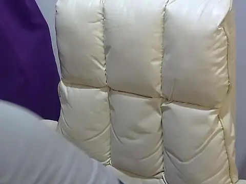 Snapshot of ___zurIII09_ chatting on March 1, 2026, 8:25 am zurIII09 online show from March 1, 2026, 8:25 am