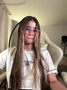 Snapshot of Stormiie777 chatting on February 12, 2026, 2:00 am Stormiie777 online show from February 12, 2026, 2:00 am