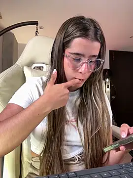 Snapshot of Stormiie777 chatting on February 24, 2026, 3:29 am Stormiie777 online show from February 24, 2026, 3:29 am