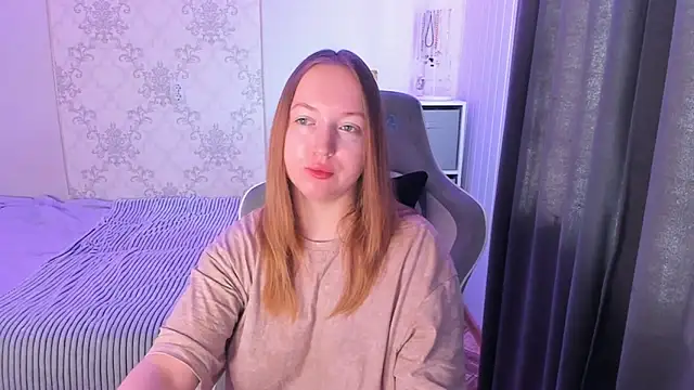 Shy AnnaCutie online show from July 30, 2026, 3:05 am